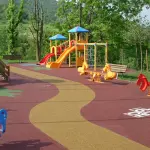 Pavimentazione antitrauma per esterni e giardini pubblici