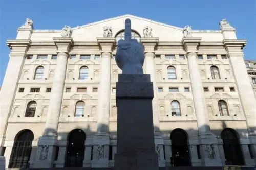 Borsa di Milano chiude in positivo