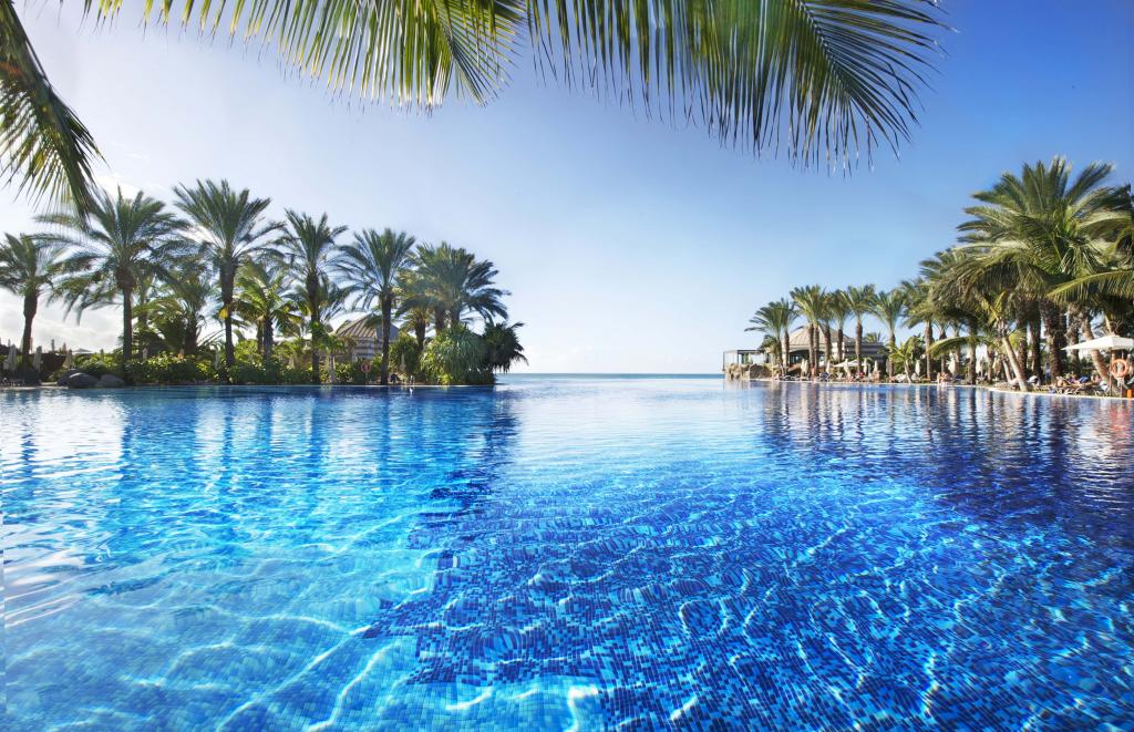 Tempo di vacanze, pensa anche all’assicurazione viaggio