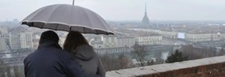 Maltempo in arrivo, ponte del 1 maggio rovinato dal ciclone Medea: pioggia e neve sull'Italia