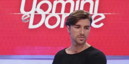 Anticipazioni Uomini e donne, trono classico: la romana Giulia torna per Andrea?