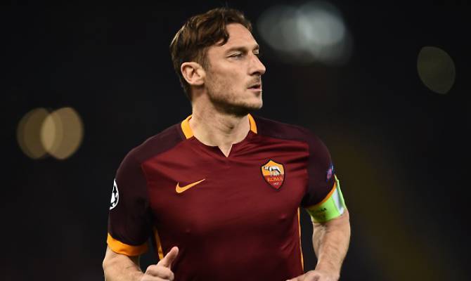 Totti prepara le valige. Si  vestirà di stelle e strisce?